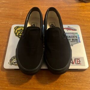 VANS | CLASSIC BLACK ON BLACK CANVAS SLIP IN w\ INSIDE LEATHER TRIM